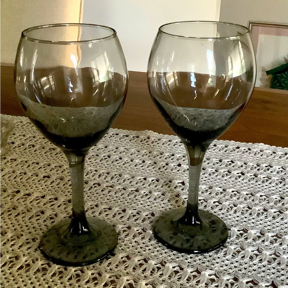 Set of two  vintage smoky gray stemmed wine glasses - Picture 1 of 4